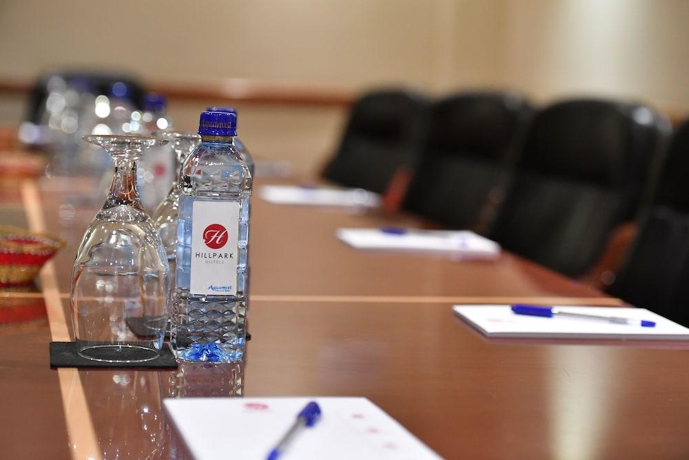 Hillpark Hotel Найроби Екстериор снимка