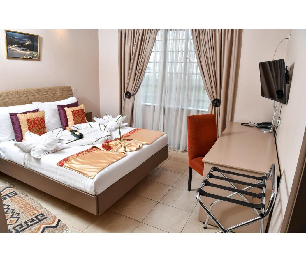 Hillpark Hotel Найроби Екстериор снимка